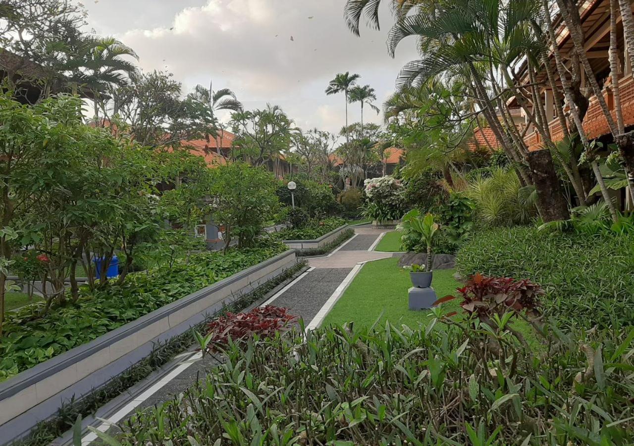 Dewa Bharata Bungalows Legian Exterior photo